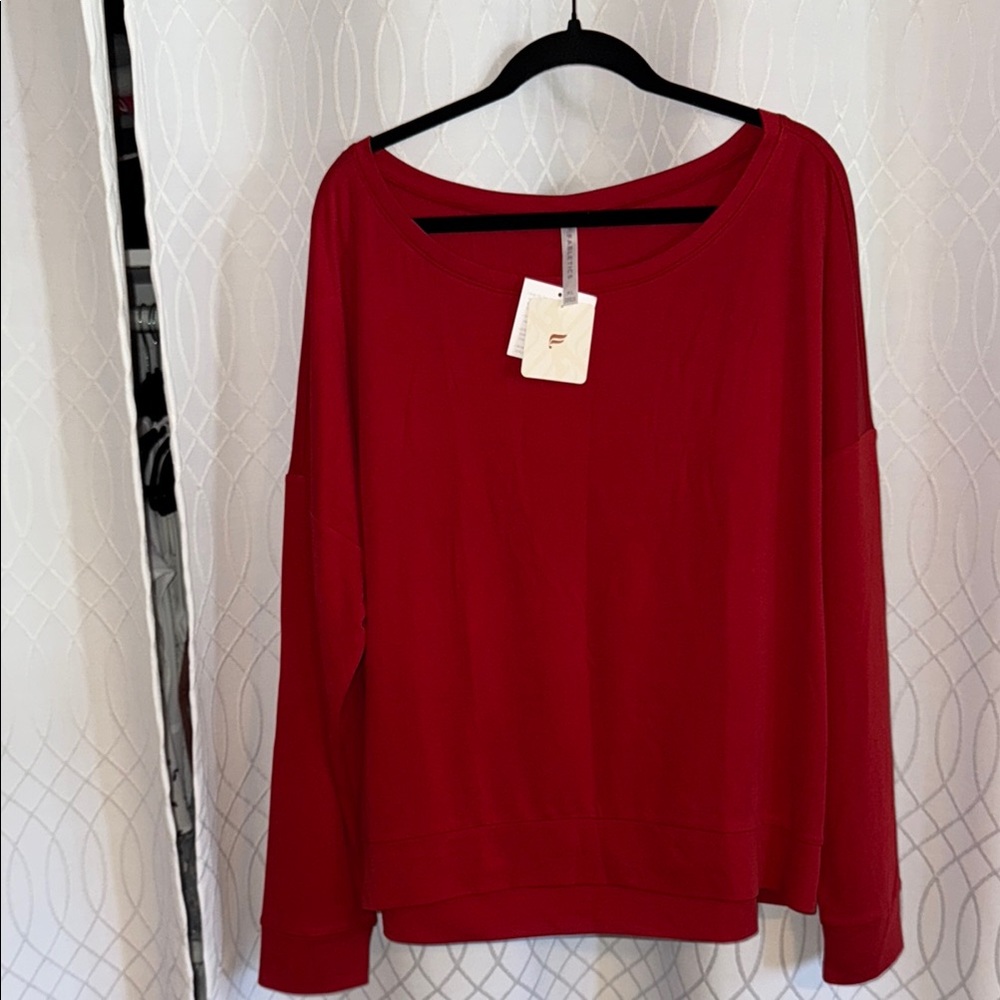 Fabletics Vibrant Red Top - Picture 3 of 8